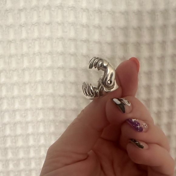 Fang vampire Sterling Silver Ring - Picture 3 of 5